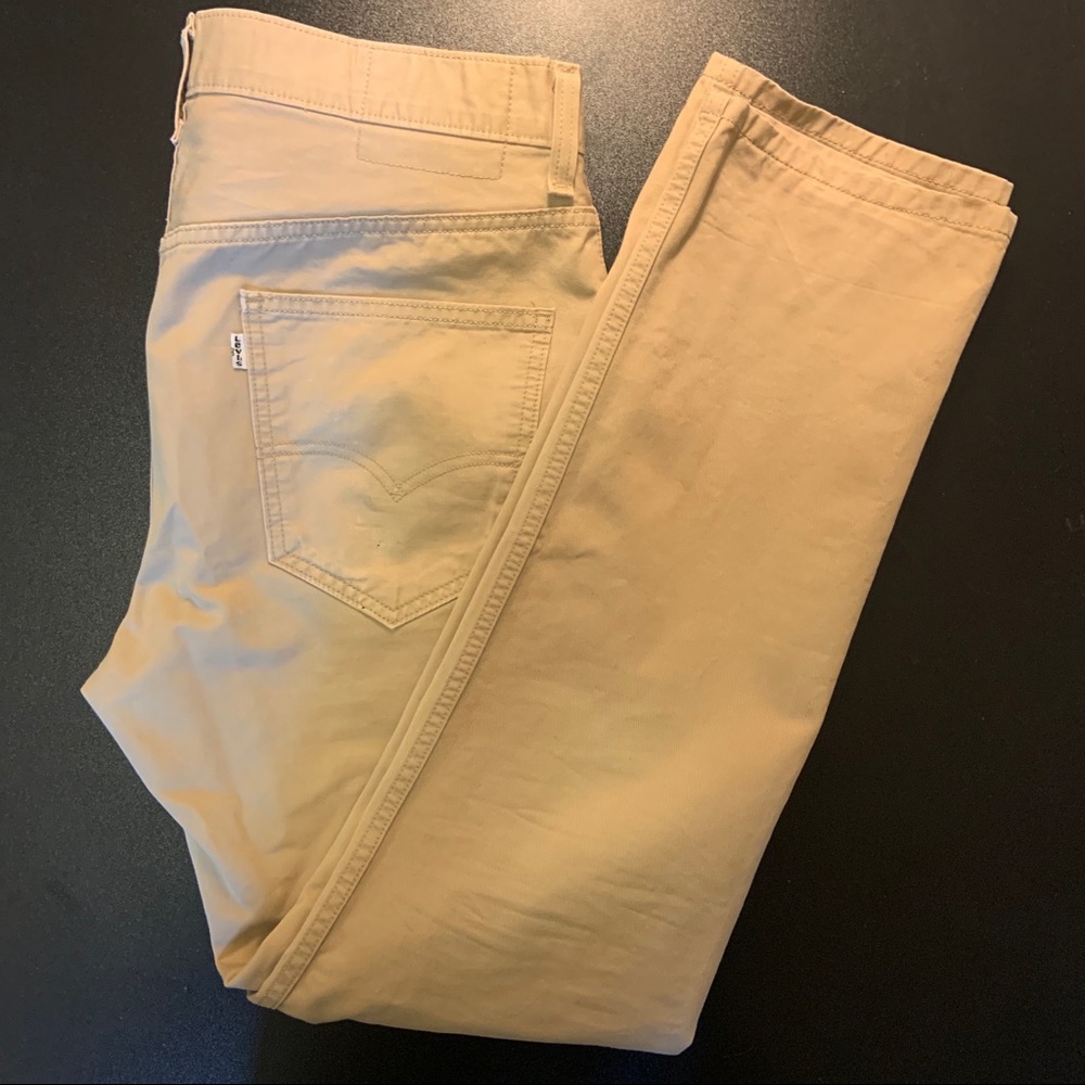 Levi’s 33x32 Slim Fit Khaki Chinos
